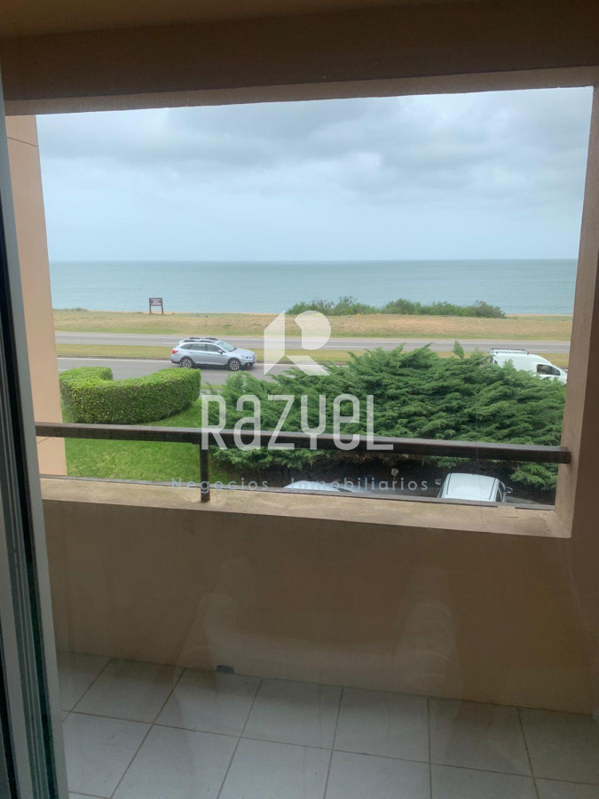 Apartamento ID.807 - Apartamento en edifico Tauro de 2 dorm 2 bañ