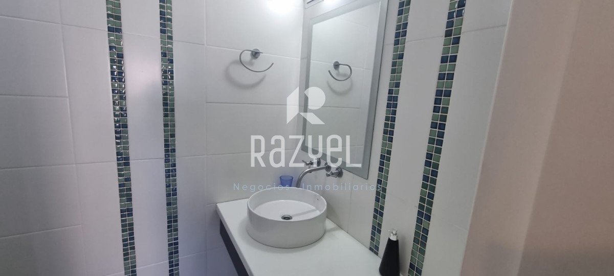 Apartamento ID.745 - Venta de apartamento de 2 dorm con parrillero propio en Torre Manhattan
