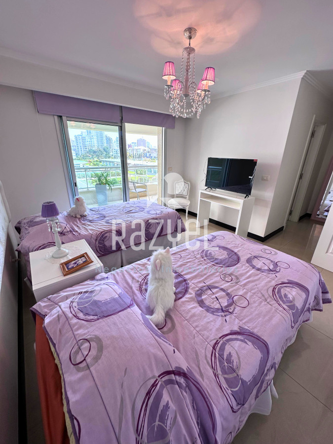 Apartamento ID.382 - Venta & Alquiler de Temporada ,primera linea playa Brava, pda 9.
