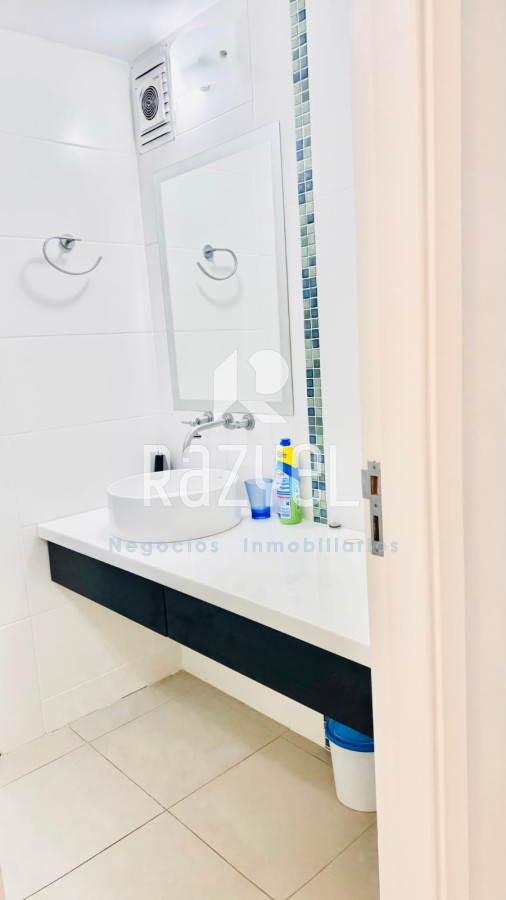 Apartamento ID.745 - Venta de apartamento de 2 dorm con parrillero propio en Torre Manhattan