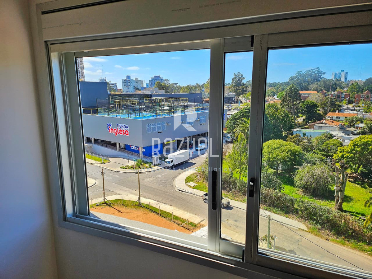 Apartamento ID.1120 - Apartamento 1 Dormitorio Piso 7 - Vista a Isla Gorriti con Beneficios Impositivos