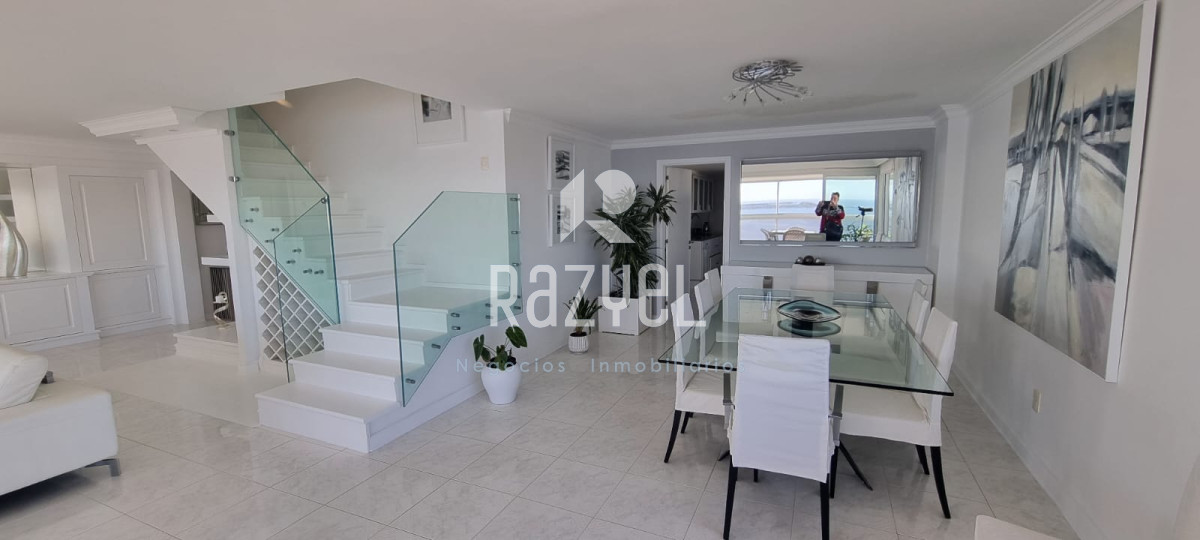 Apartamento ID.687 - Penthouse con vista al mar de 5 dorm