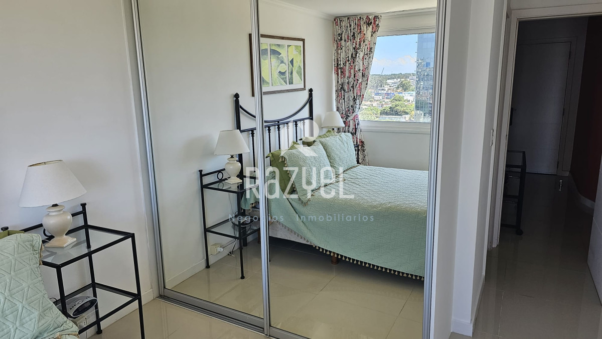Apartamento ID.406 - Casino Tower de 3 dorm en suite mas dependencia .