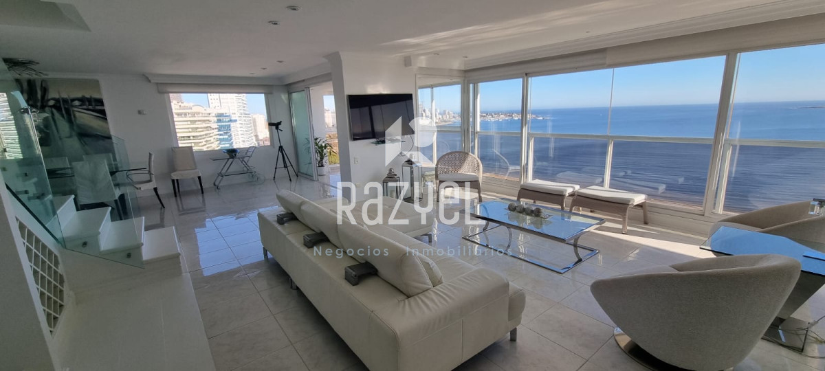 Apartamento ID.687 - Penthouse con vista al mar de 5 dorm