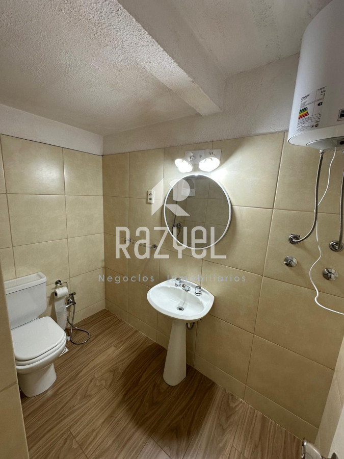 Apartamento ID.972 - Alquiler anual apartamento de 2 dormitorios y 2 baños, Maldonado. 