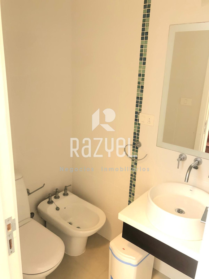 Apartamento ID.812 - Penthouse de 3 Dormitorios 4 Baños 4 Suites a 300 metros del Mar.