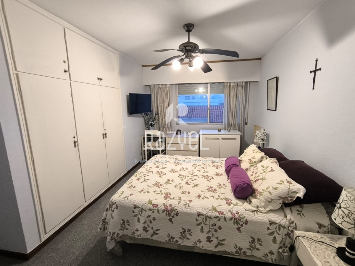 Apartamento ID.1127 - Espectacular alquiler con Vista al Mar. 3 dormitorios.