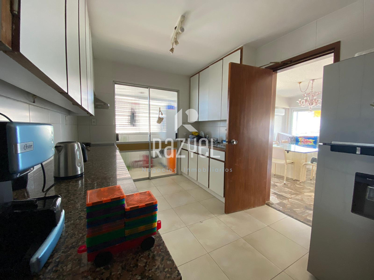 Apartamento ID.665 - Malecon Torre 2 - 4 habitaciones 5 baños.