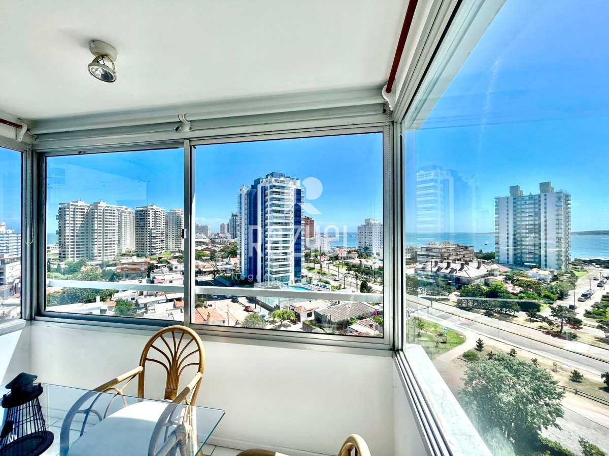 Apartamento ID.721 - Penthouse con vista al mar de 2 dorm uso de azotea exclusiva