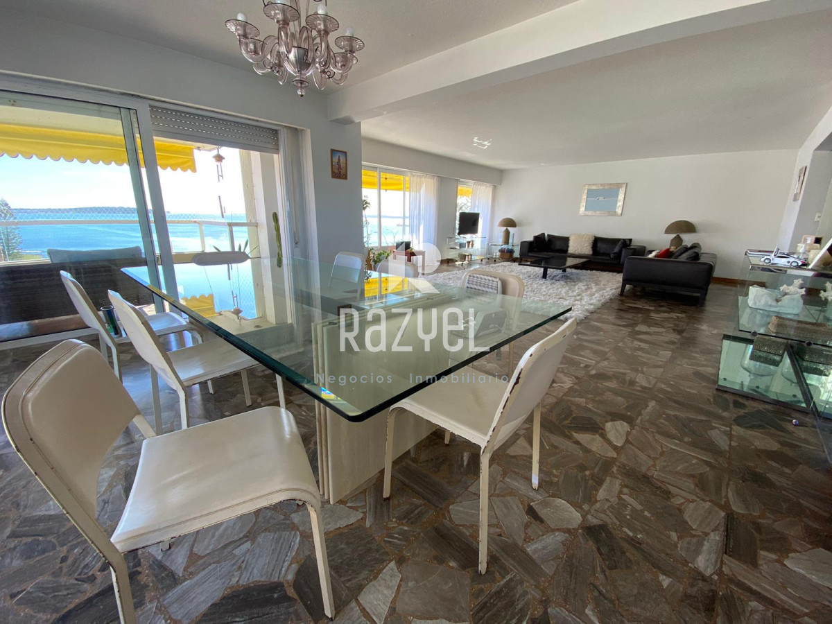 Apartamento ID.665 - Malecon Torre 2 - 4 habitaciones 5 baños.