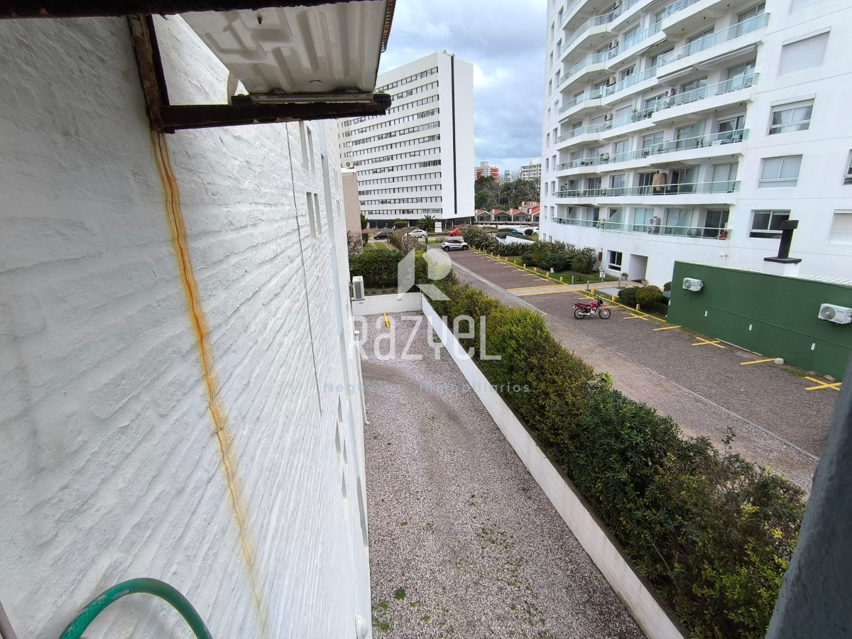 Apartamento ID.1085 - Apto de 2 dormitorios y 2 Baños.( Aidy Grill )