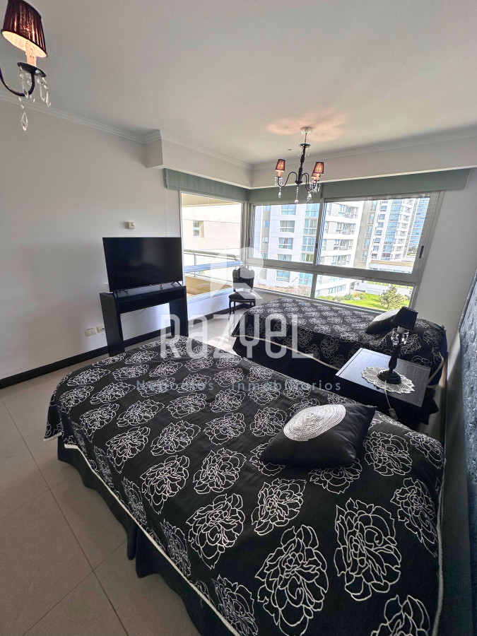 Apartamento ID.382 - Venta & Alquiler de Temporada ,primera linea playa Brava, pda 9.
