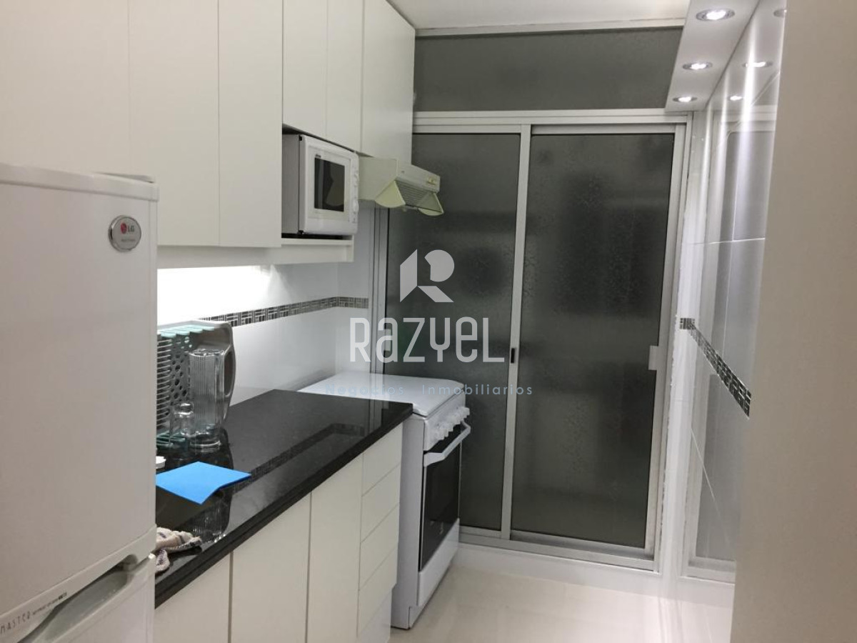 Apartamento ID.1007 - Venta Piso alto esquinero con vistas a Playa Mansa y Playa Brava – Punta del Este