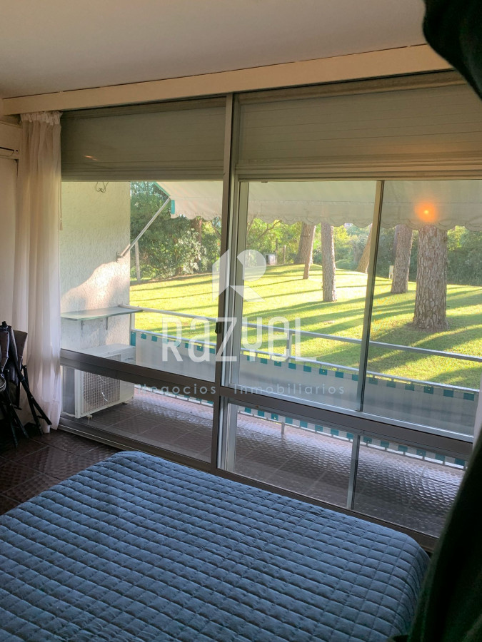Apartamento ID.925 - Apartamento en hermoso complejo en Punta del Este