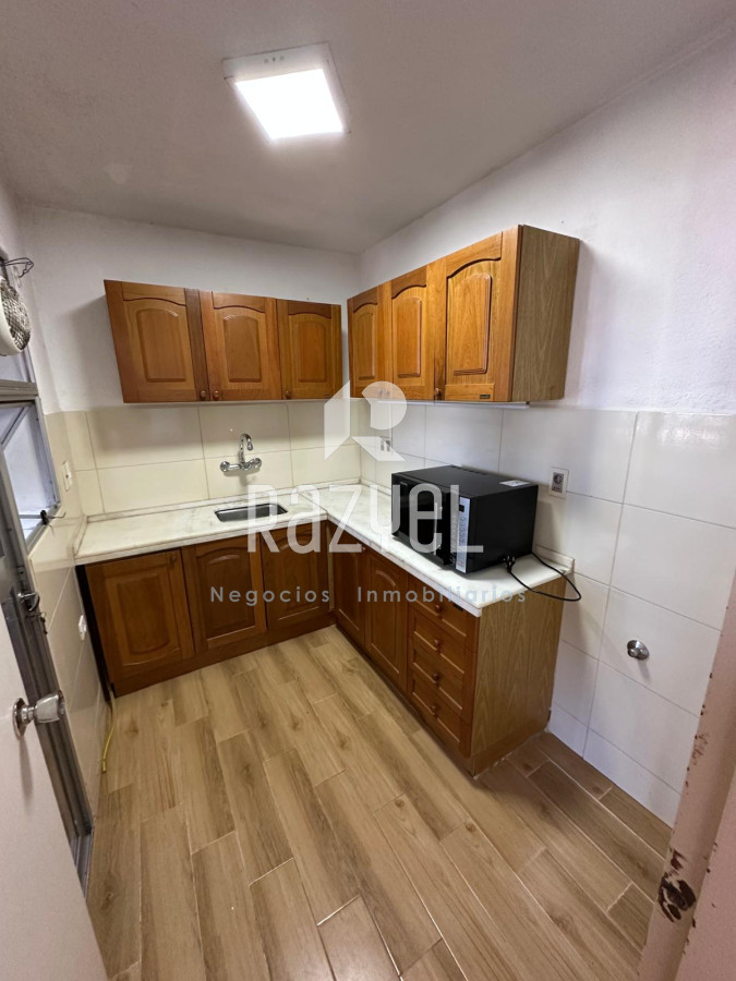 Apartamento ID.972 - Alquiler anual apartamento de 2 dormitorios y 2 baños, Maldonado. 