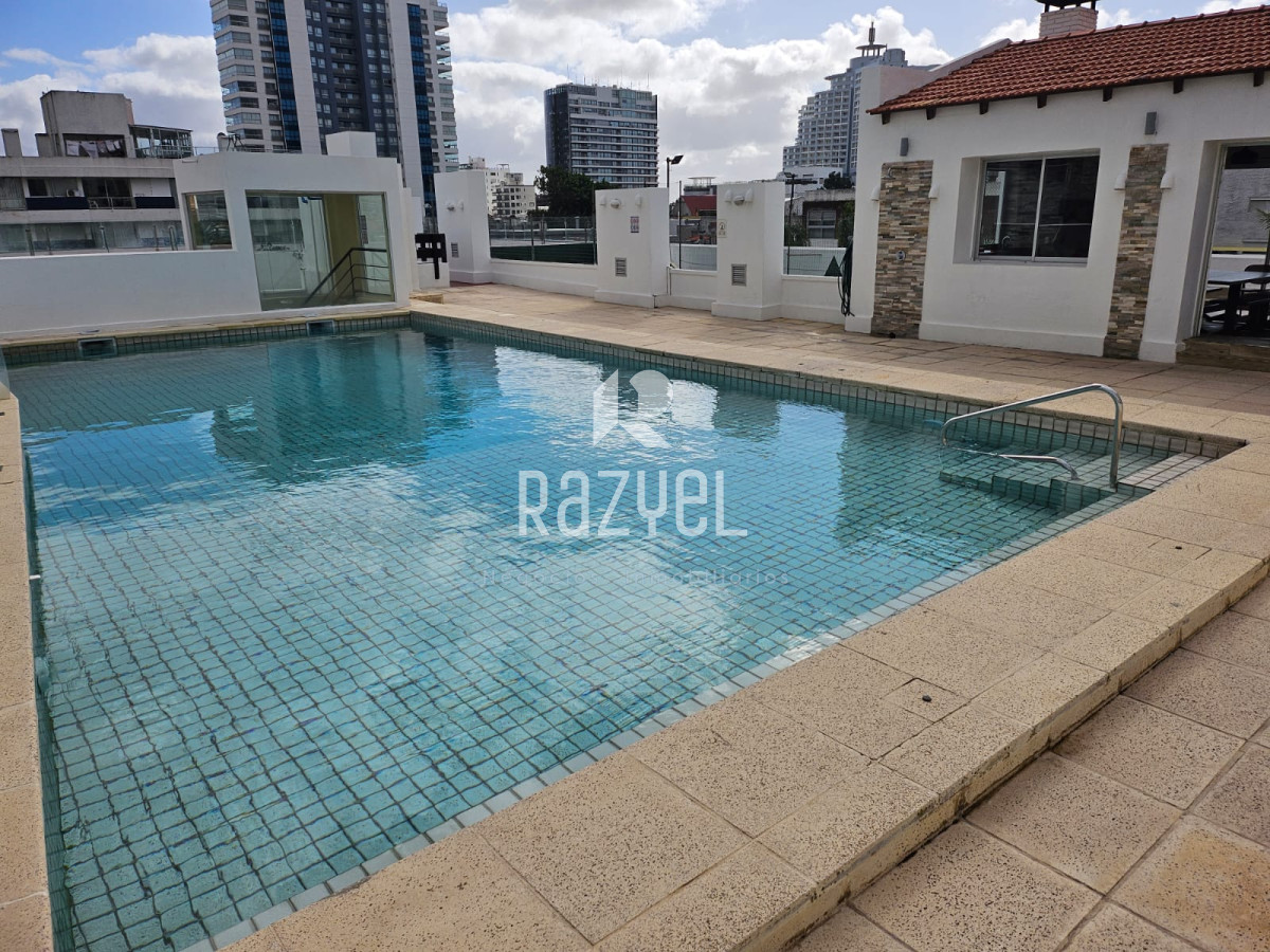 Apartamento ID.1027 - En venta apartamento 1 dorm funcional en edificio con amenities, pda 2, Punta del Este .