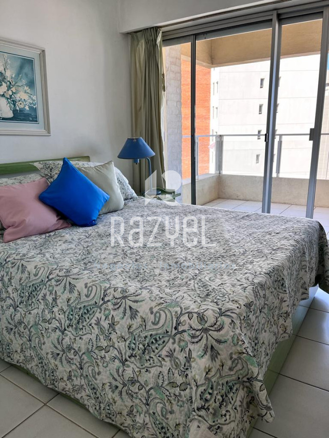 Apartamento ID.1220 - Alquiler temporal, disponible desde febrero. 1 dorm, Pda 2 Punta del Este.