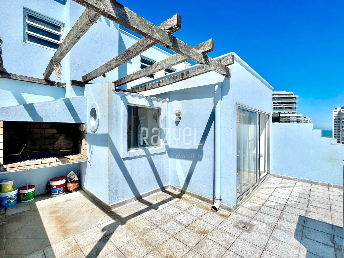 Apartamento ID.721 - Penthouse con vista al mar de 2 dorm uso de azotea exclusiva