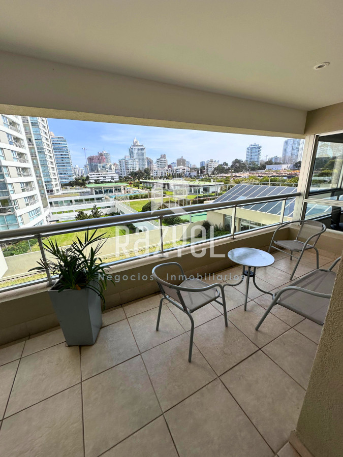 Apartamento ID.382 - Venta & Alquiler de Temporada ,primera linea playa Brava, pda 9.