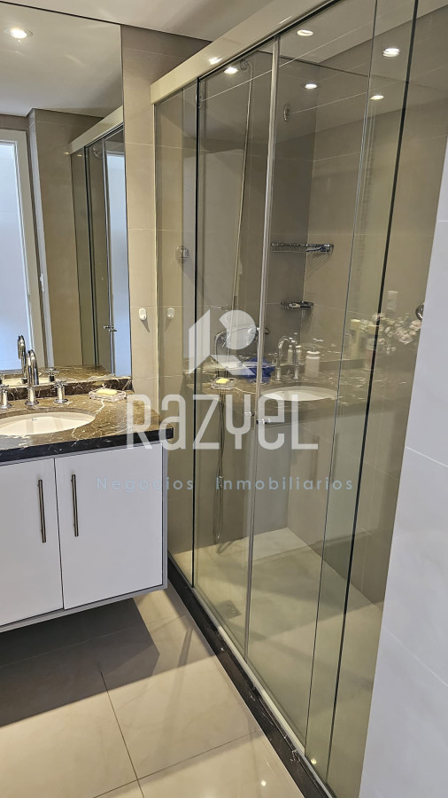 Apartamento ID.406 - Casino Tower de 3 dorm en suite mas dependencia .