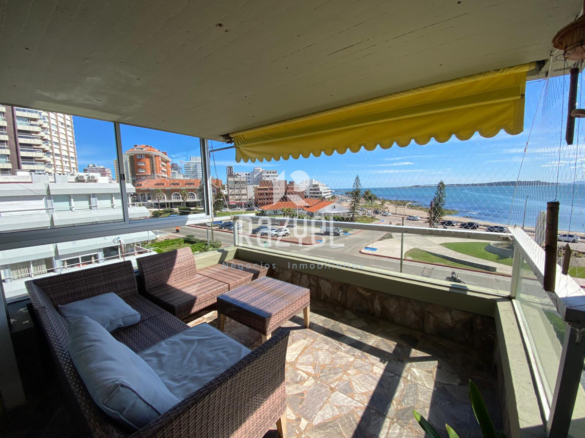 Apartamento ID.665 - Malecon Torre 2 - 4 habitaciones 5 baños.