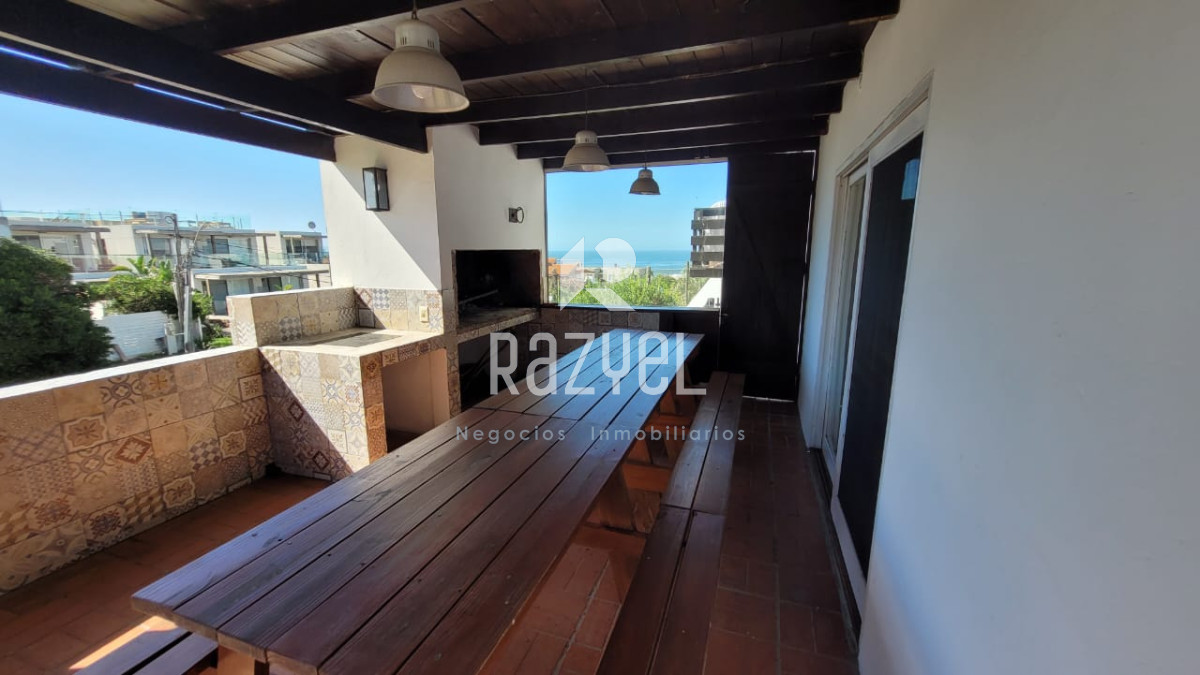Apartamento ID.1102 - Alquiler anual apto 3 dorm, La Barra.