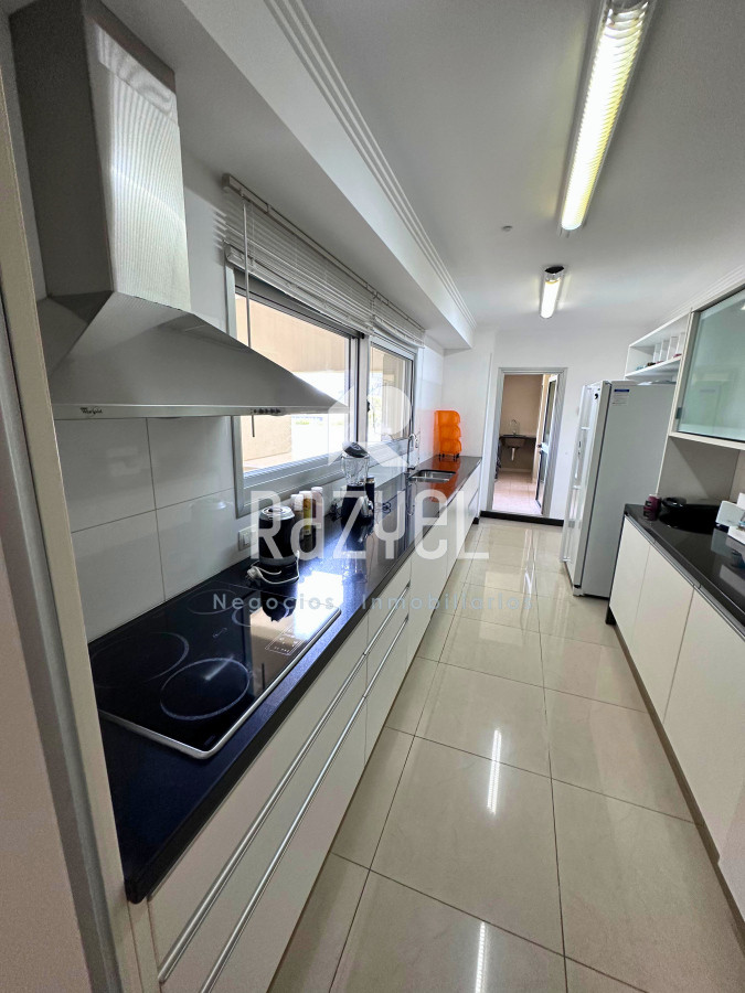 Apartamento ID.382 - Venta & Alquiler de Temporada ,primera linea playa Brava, pda 9.