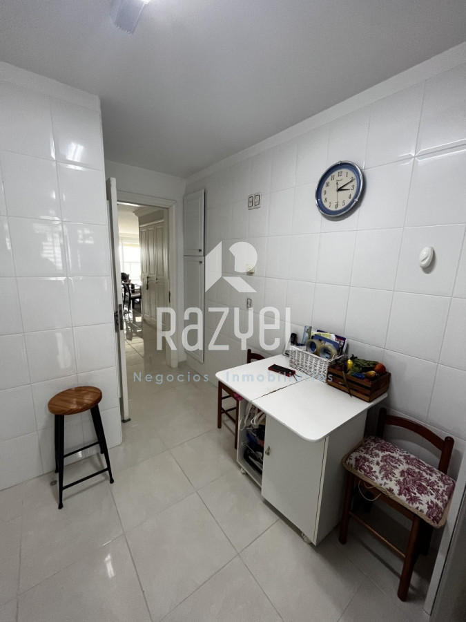 Apartamento ID.676 - Apto en Le Jarden de 3 dorm