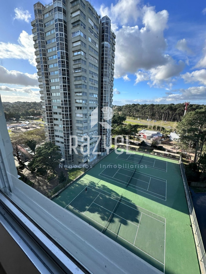 Apartamento ID.580 - Roosvelt Center en oportunidad!!