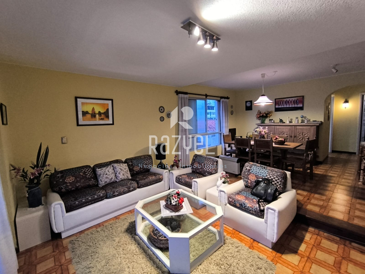 Apartamento ID.1127 - Espectacular alquiler con Vista al Mar. 3 dormitorios.