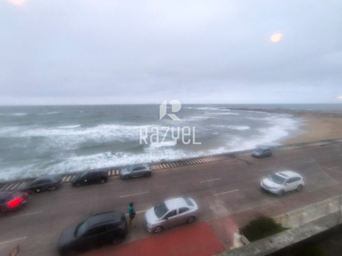 Apartamento ID.1127 - Espectacular alquiler con Vista al Mar. 3 dormitorios.