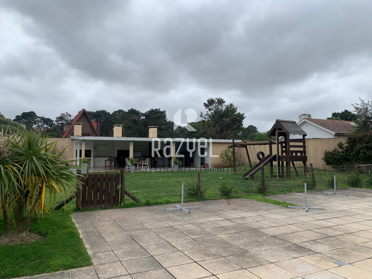 Apartamento ID.807 - Apartamento en edifico Tauro de 2 dorm 2 bañ
