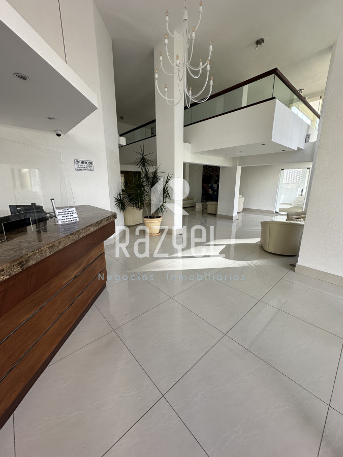 Apartamento ID.1007 - Venta Piso alto esquinero con vistas a Playa Mansa y Playa Brava – Punta del Este