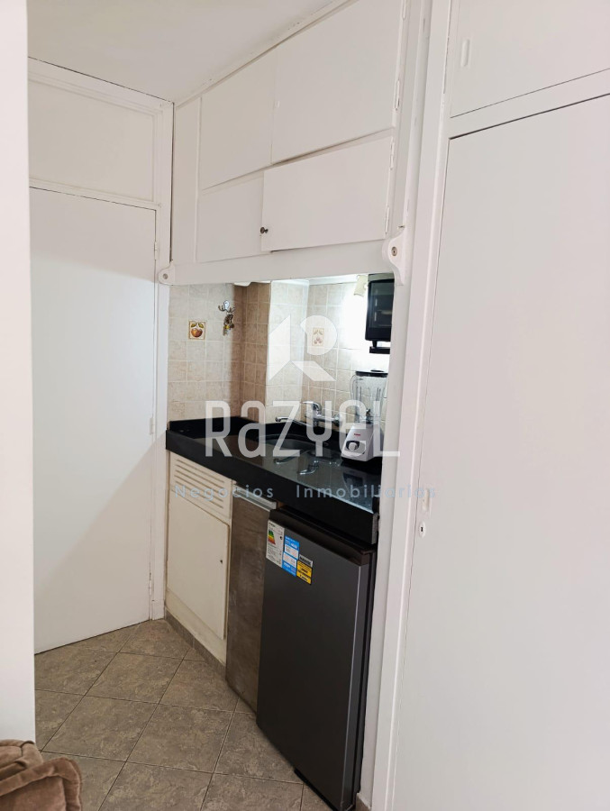 Apartamento ID.1073 - Monoambiente en venta, oportunidad para invertir o vacacionar en  Punta del Este