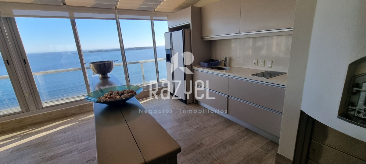 Apartamento ID.687 - Penthouse con vista al mar de 5 dorm