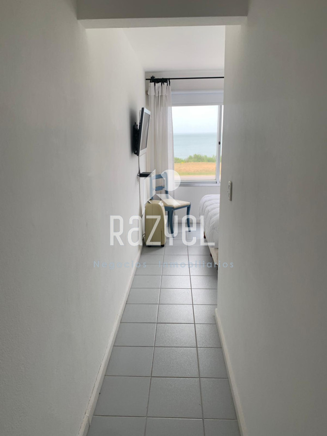 Apartamento ID.807 - Apartamento en edifico Tauro de 2 dorm 2 bañ