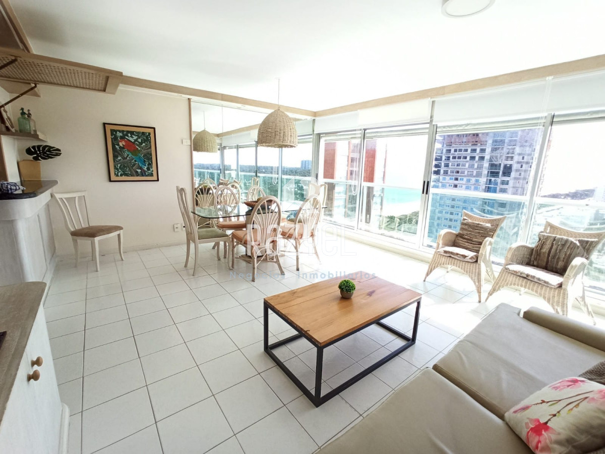 Apartamento ID.789 - Venta de apartamento de 2 dorm 2 bañ 1 en suite
