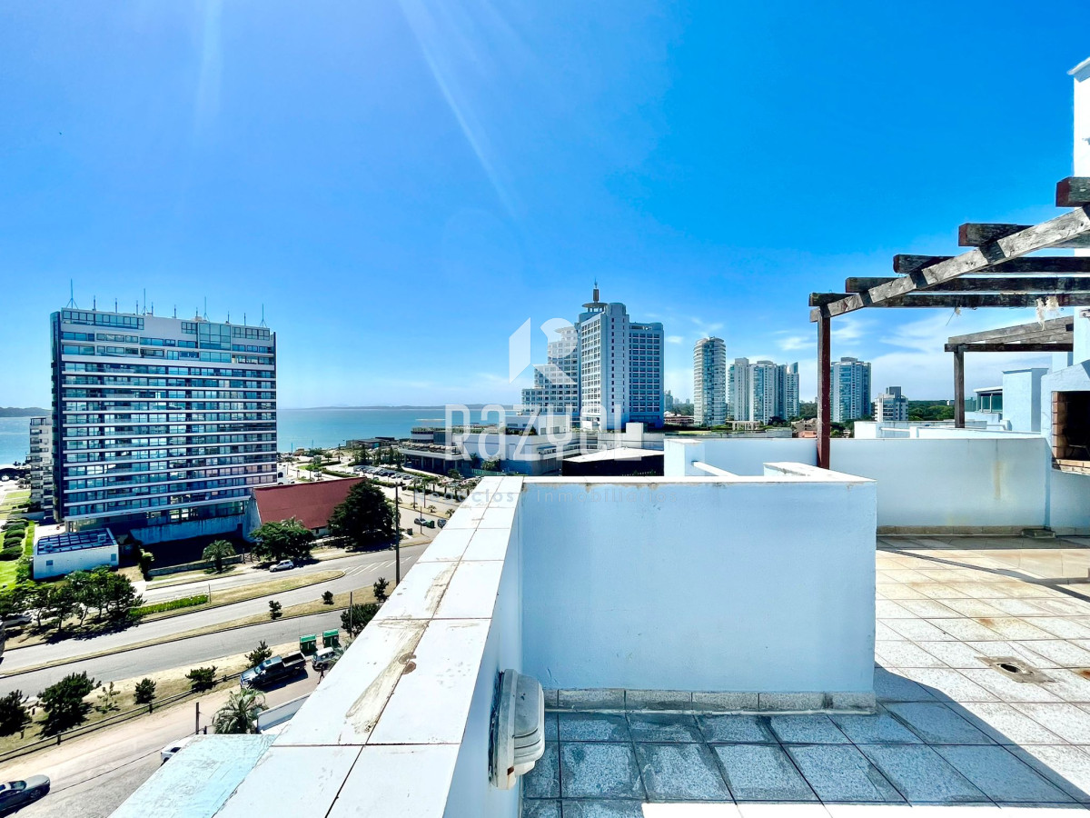 Apartamento ID.721 - Penthouse con vista al mar de 2 dorm uso de azotea exclusiva