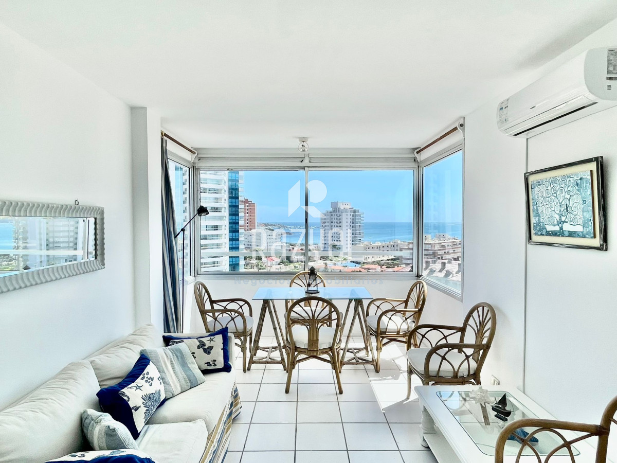 Apartamento ID.721 - Penthouse con vista al mar de 2 dorm uso de azotea exclusiva