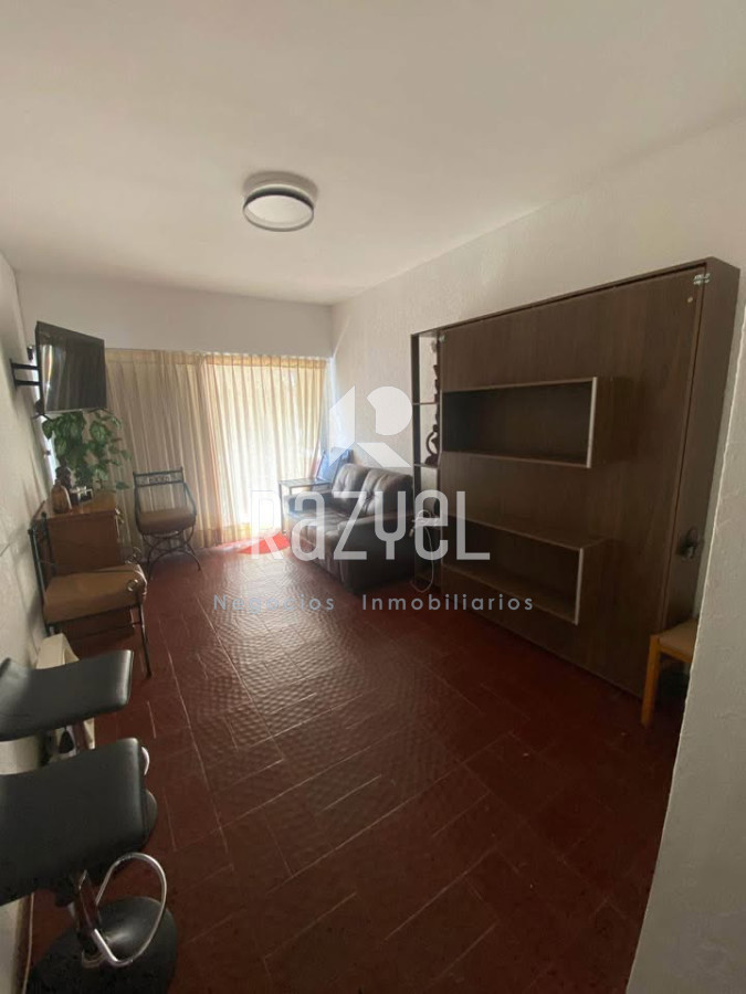 Apartamento Parada 10 a 50m del agua! - GoPunta - Portal Inmobiliario de Punta del Este - Maldonado