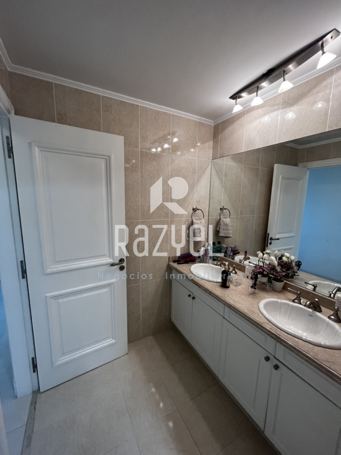 Apartamento ID.676 - Apto en Le Jarden de 3 dorm
