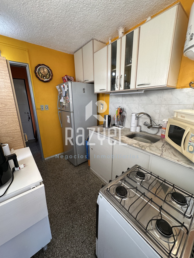 Apartamento ID.969 - Venta apartamento en Complejo B12, San Carlos.