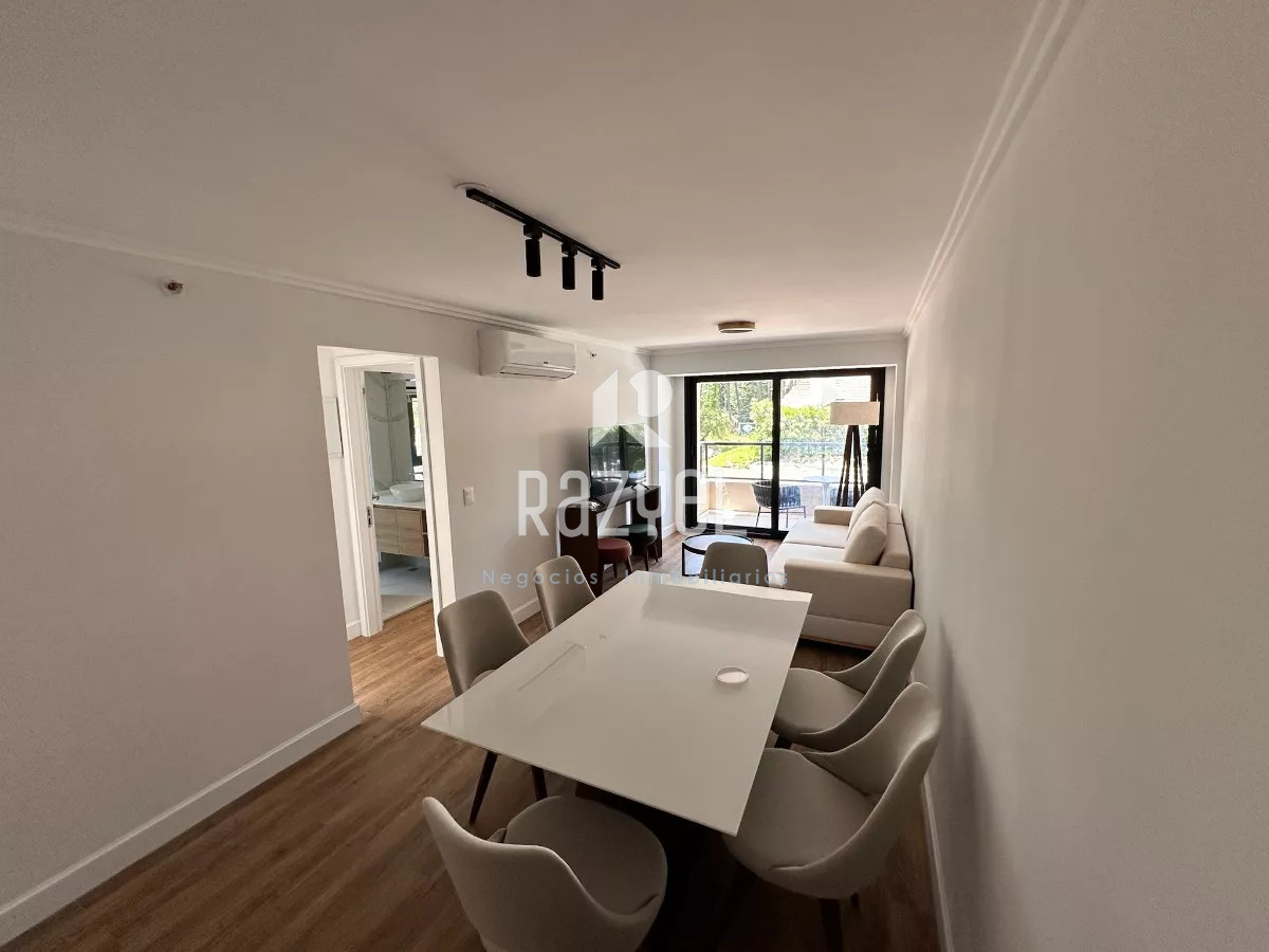 Apartamento ID.868 - Apartamento 2 Dormitorios Av Roosevelt C/ Amenities Y Mucama