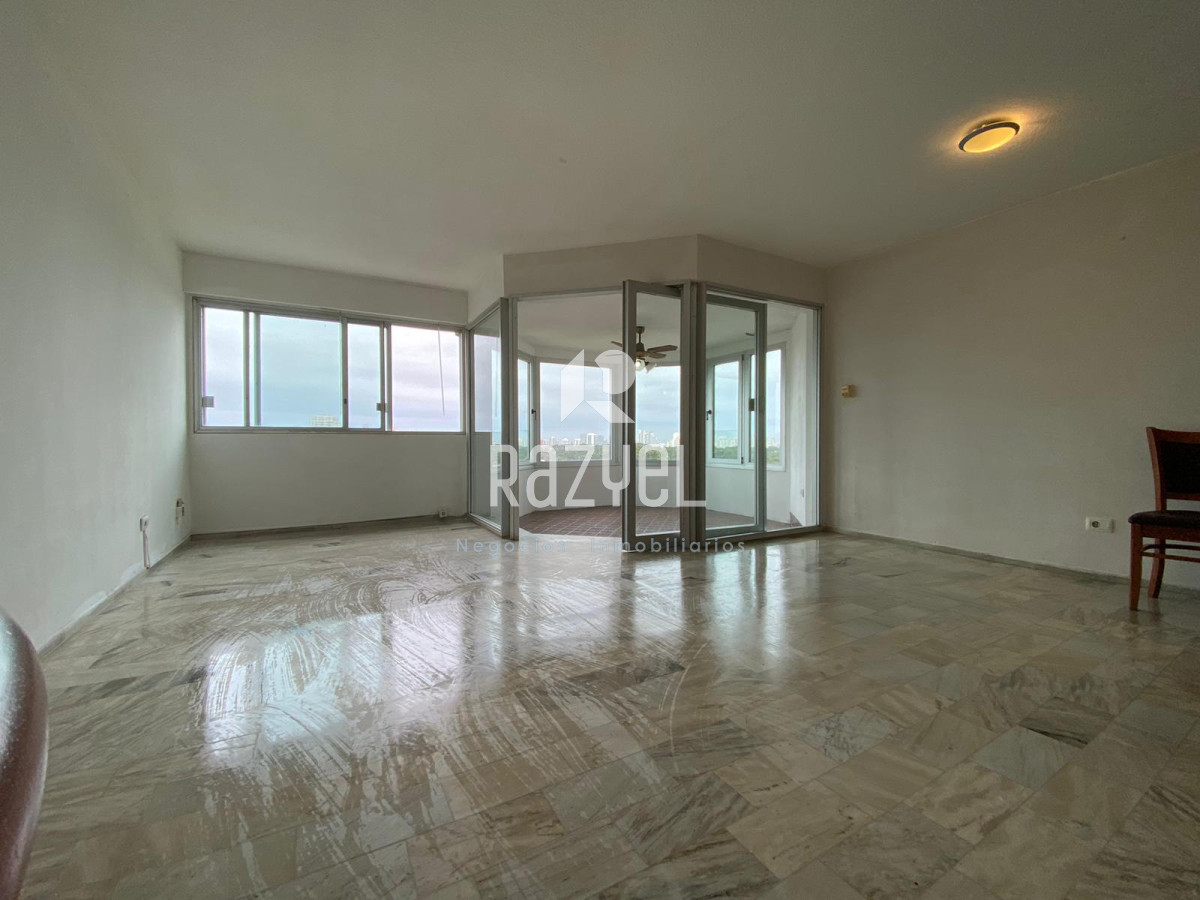 Apartamento ID.580 - Roosvelt Center en oportunidad!!