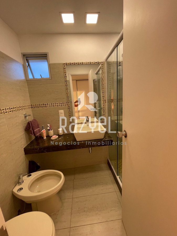 Apartamento ID.1007 - Venta Piso alto esquinero con vistas a Playa Mansa y Playa Brava – Punta del Este