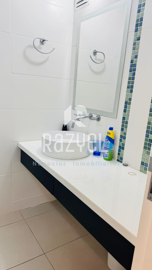 Apartamento ID.745 - Venta de apartamento de 2 dorm con parrillero propio en Torre Manhattan