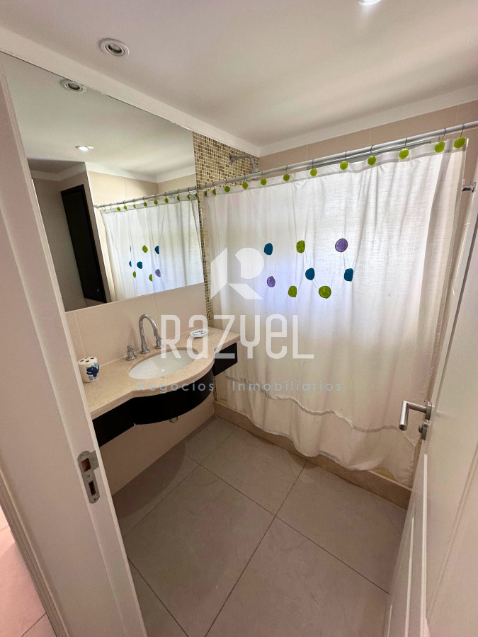 Apartamento ID.382 - Venta & Alquiler de Temporada ,primera linea playa Brava, pda 9.