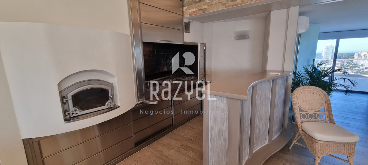 Apartamento ID.687 - Penthouse con vista al mar de 5 dorm