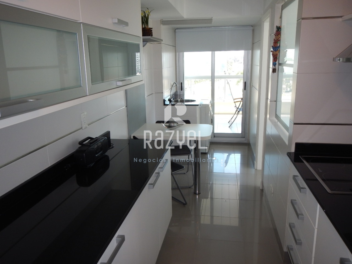 Apartamento ID.742 - Art Boulevard 3 dorm en alquiler anual y venta