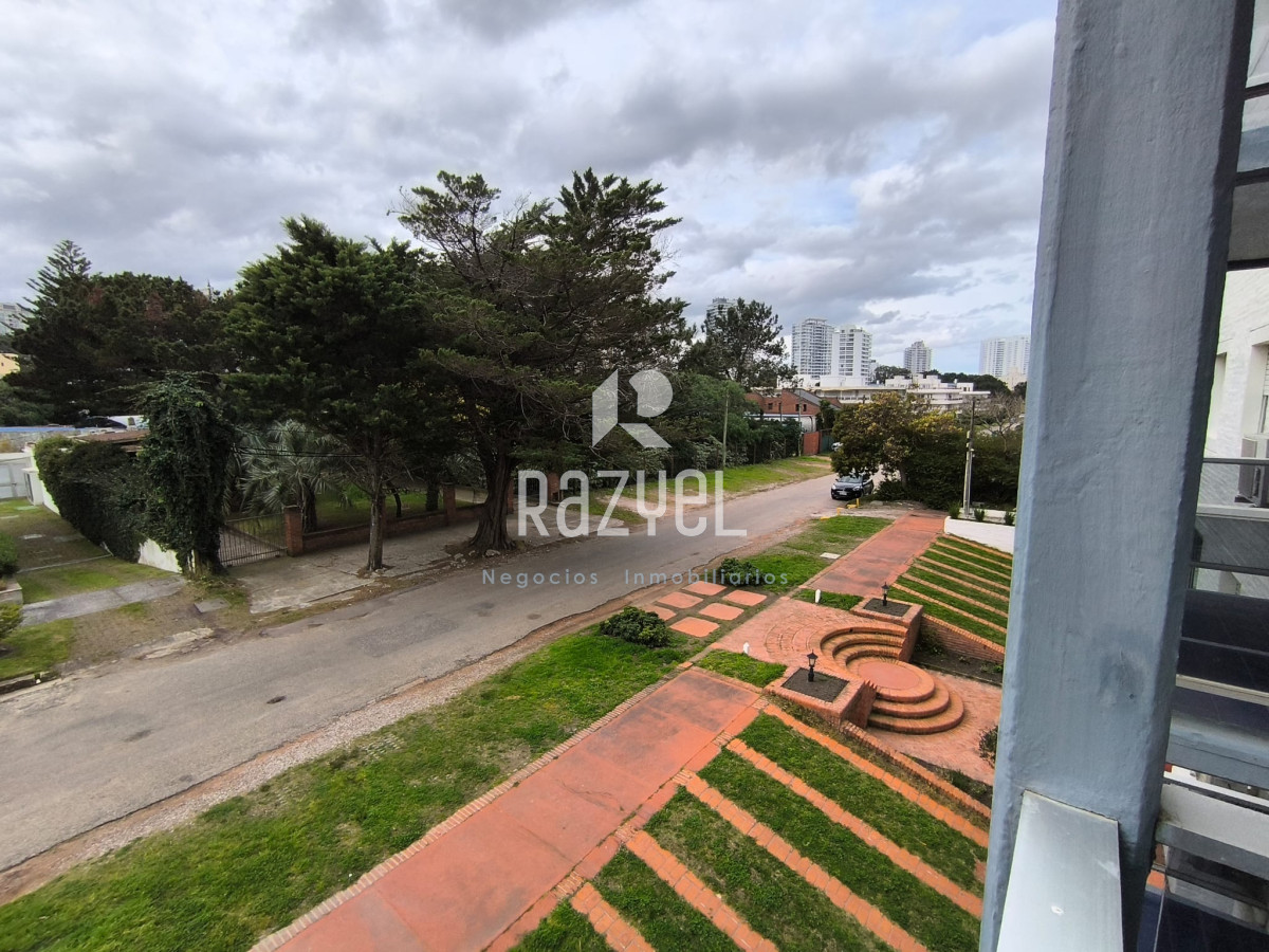 Apartamento ID.1085 - Apto de 2 dormitorios y 2 Baños.( Aidy Grill )